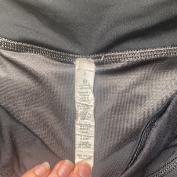 Lulu lemon running short size 2 - Picture 2 of 6